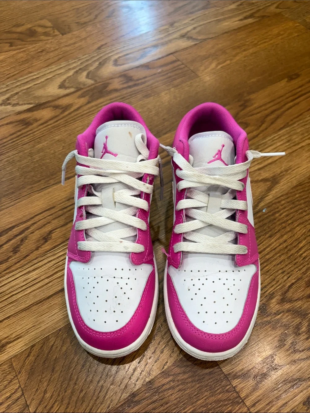 Nike Kids Pink and White Low-Top Sneakers